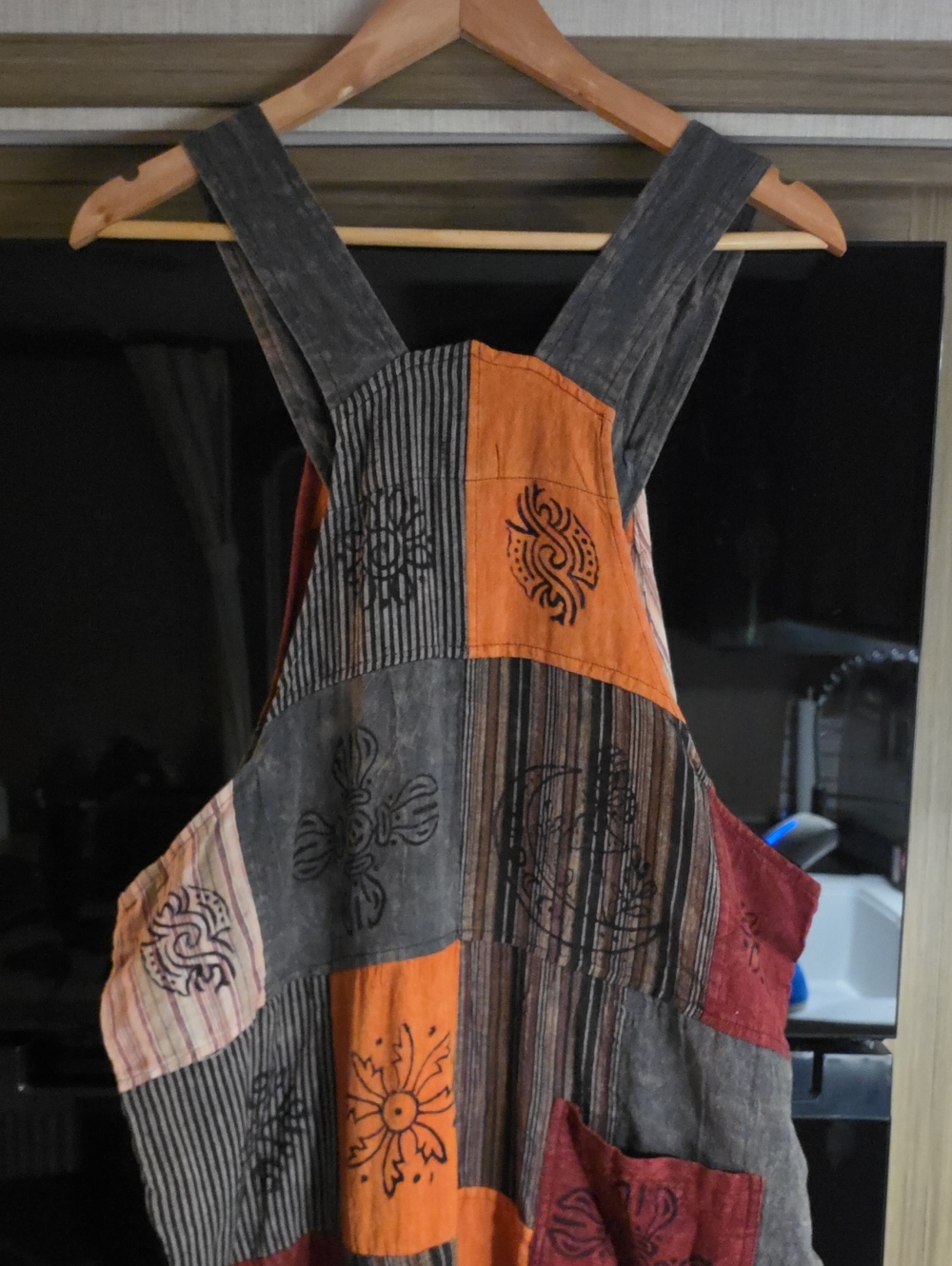 🍄NWT, BOHEMIAN PATCH OVERALLS BY " RISING INTERNATIONAL" 🍂 - Picture 13 of 17